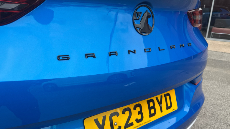 Vauxhall Grandland 1.2 Turbo Ultimate 5dr Auto Petrol Hatchback